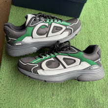 Load image into Gallery viewer, Dior B30s Size 40
