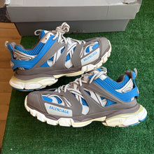 Load image into Gallery viewer, Balenciaga LED Tracks Size 43
