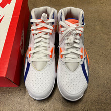 Load image into Gallery viewer, Nike Auburn Air Trainer SC Highs Size 11.5
