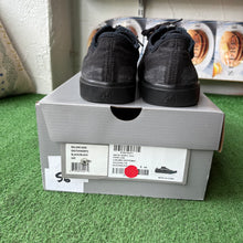 Load image into Gallery viewer, Balenciaga Paris Low Tops Size 44
