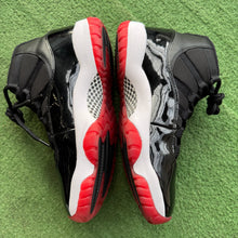 Load image into Gallery viewer, Jordan Bred 11s Size 10.5
