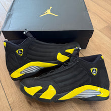 Load image into Gallery viewer, Jordan Thunder 14s Size 10

