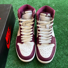 Load image into Gallery viewer, Jordan Bordeaux 1s Size 10.5
