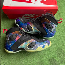 Load image into Gallery viewer, Nike Galaxy Rookies Size 8.5
