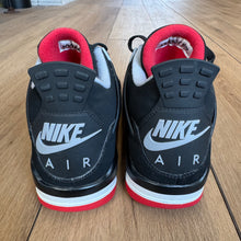 Load image into Gallery viewer, Jordan Bred 4s Size 9
