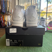 Load image into Gallery viewer, Jordan Pure Money 4s Size 7Y
