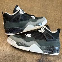 Load image into Gallery viewer, Jordan Fear 4s Size 9
