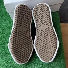Load image into Gallery viewer, Maison Mihara Yasuhiro OG Sole Peterson Lows Size 41
