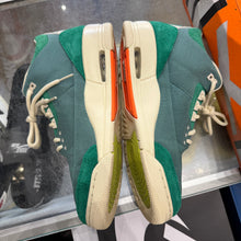 Load image into Gallery viewer, Jordan Nina Chanel 3s Size 12W/10.5M

