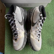Load image into Gallery viewer, Nike Kyrie BHM 1s Size 10
