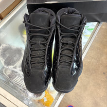 Load image into Gallery viewer, Jordan Cap And Gown 13s Size 12
