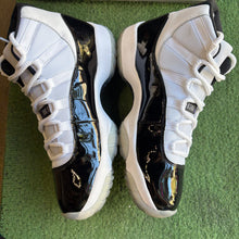Load image into Gallery viewer, Jordan Concord 11s Size 10.5
