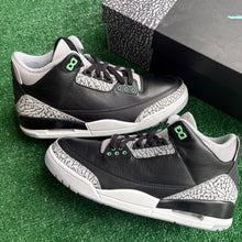 Load image into Gallery viewer, Jordan Green Glow 3s Size 10.5
