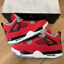 Load image into Gallery viewer, Jordan Toro 4s Size 8
