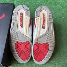 Load image into Gallery viewer, Jordan Hall of Fame 3s Size 11
