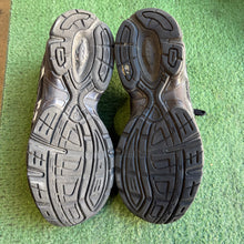 Load image into Gallery viewer, ASICS Black Gel-1130 Size 8
