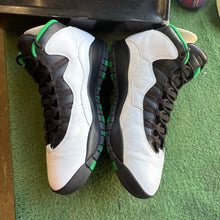 Load image into Gallery viewer, Jordan Seattle 10s Size 13
