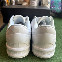Load image into Gallery viewer, Nike Kobe Halo Protro 8s Size 13
