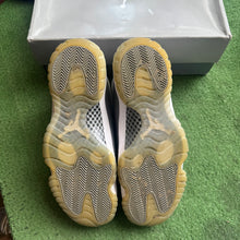 Load image into Gallery viewer, Jordan Cool Grey 11s Size 11.5
