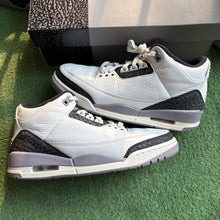 Load image into Gallery viewer, Jordan Cement Grey 3s Size 8
