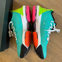 Load image into Gallery viewer, Nike LeBron Air Max Trainer 2 Low 16s Size 9.5
