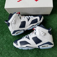 Load image into Gallery viewer, Jordan Olympic 6s Size 4Y
