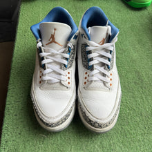 Load image into Gallery viewer, Jordan Wizard 3s Size 9
