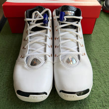 Load image into Gallery viewer, Jordan Copper 17s Size 8.5
