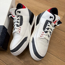 Load image into Gallery viewer, Jordan Denim 3s Size 11
