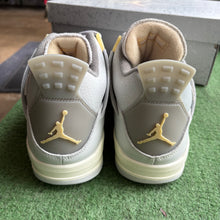 Load image into Gallery viewer, Jordan Craft 4s Size 12.5
