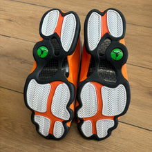 Load image into Gallery viewer, Jordan Starfish 13s Size 12
