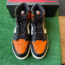 Load image into Gallery viewer, Jordan 2015 Shattered Backboards Size 12
