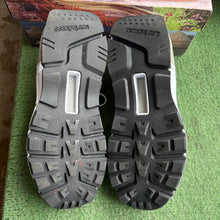 Load image into Gallery viewer, New Balance X Salehe 574 Yurts Size 9
