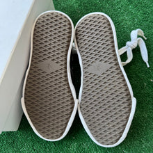 Load image into Gallery viewer, Maison Mihara Peterson OG Sole Canvas Lows Size 38
