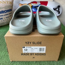 Load image into Gallery viewer, Yeezy Salt Slides Size 12
