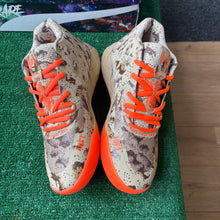 Load image into Gallery viewer, Puma Digital Camo Lamelo Ball MB.01s Size 11
