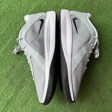 Load image into Gallery viewer, Nike Giannis Freaks Size 11.5
