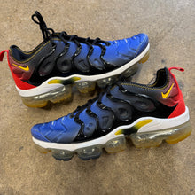 Load image into Gallery viewer, Nike Vapormax Plus Size 11
