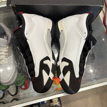 Load image into Gallery viewer, Jordan Black Toe 14s Size 6Y
