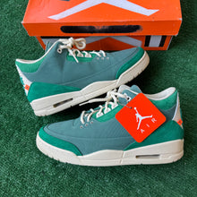 Load image into Gallery viewer, Jordan Nina Chanel 3s Size 12W/10.5M
