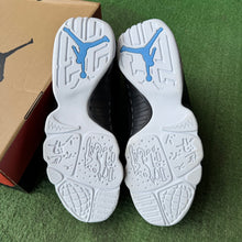 Load image into Gallery viewer, Jordan University Blue 9s Size 10
