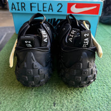 Load image into Gallery viewer, Nike CPFM Air Flea 2s Size 9
