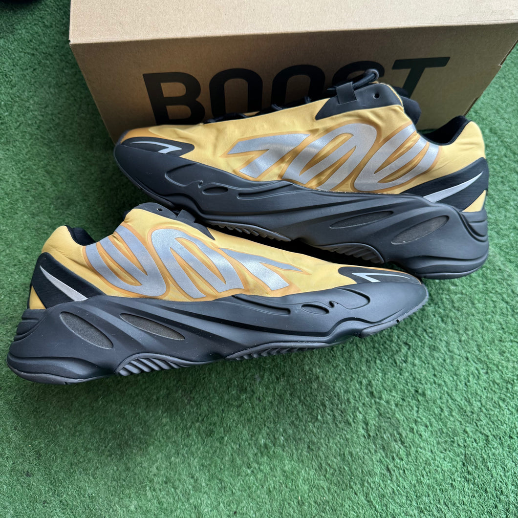 Yeezy Honey Flux MNVN 700s Size 11