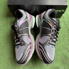 Load image into Gallery viewer, Saucony ProGrid Omni 9 Size 13
