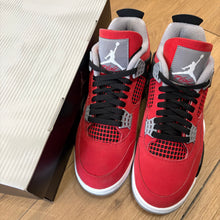 Load image into Gallery viewer, Jordan Toro 4s Size 8
