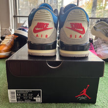 Load image into Gallery viewer, Jordan Rare Air 3s Size 8.5
