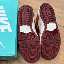 Load image into Gallery viewer, Nike SB Decon Low Dunks Size 10.5
