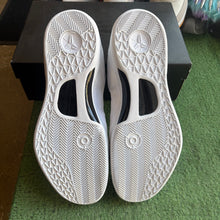 Load image into Gallery viewer, Nike Kobe Halo Protro 8s Size 13
