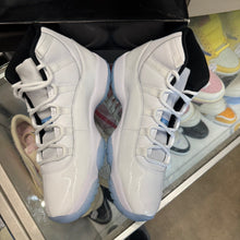 Load image into Gallery viewer, Jordan Legend Blue 11s Size 11
