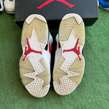Load image into Gallery viewer, Jordan Carmine 6 Size 9.5
